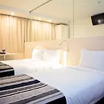 Park Porto Aeroporto Hotel Maía