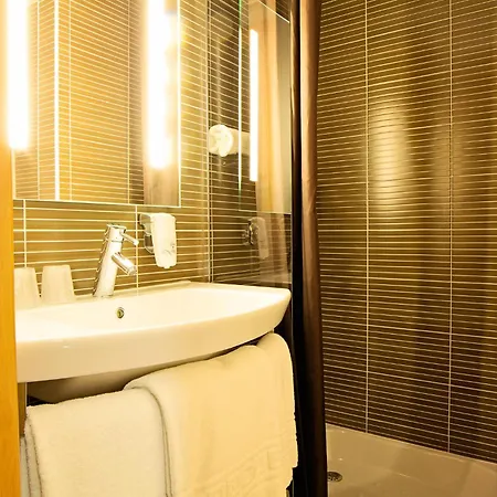 パーク ポルト アエロポルト 3* Maía