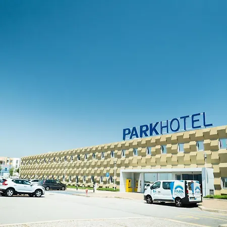 Otel Park Porto Aeroporto 3*