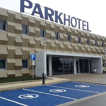 Park Porto Aeroporto Maía