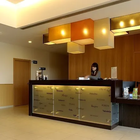 パーク ポルト アエロポルト ホテル Maía