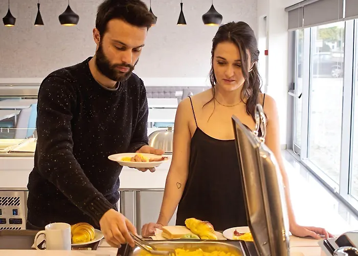 パーク ポルト アエロポルト 3*