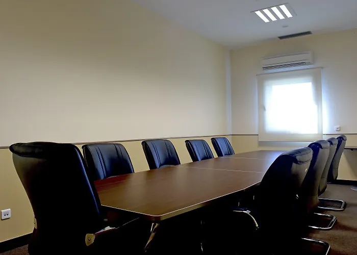 パーク ポルト アエロポルト Maía